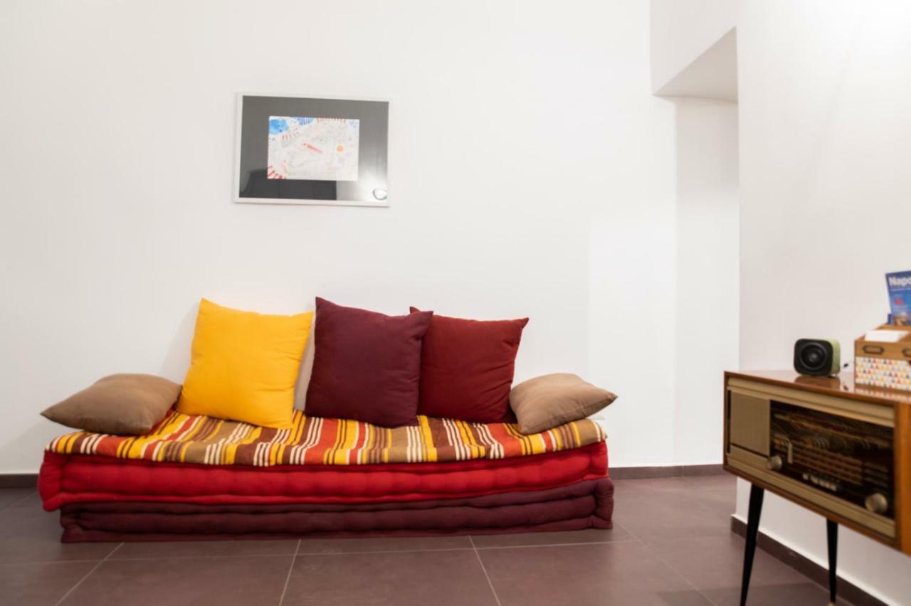 Casa Maga Bed & Breakfast เนเปิลส์ ภายนอก รูปภาพ