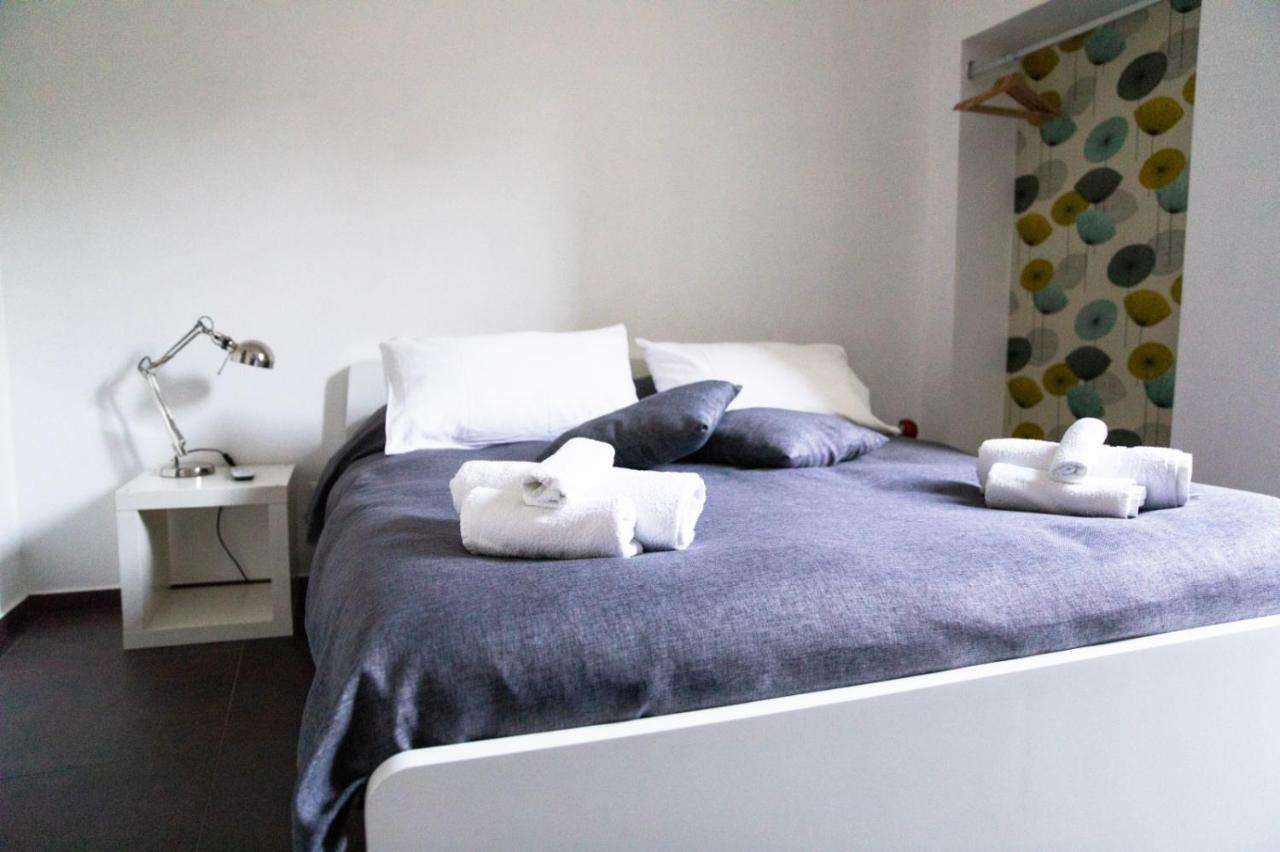 Casa Maga Bed & Breakfast เนเปิลส์ ภายนอก รูปภาพ
