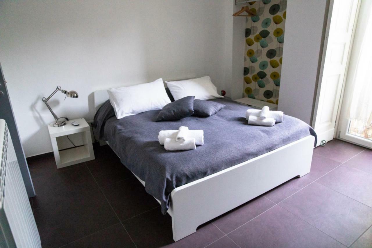Casa Maga Bed & Breakfast เนเปิลส์ ภายนอก รูปภาพ